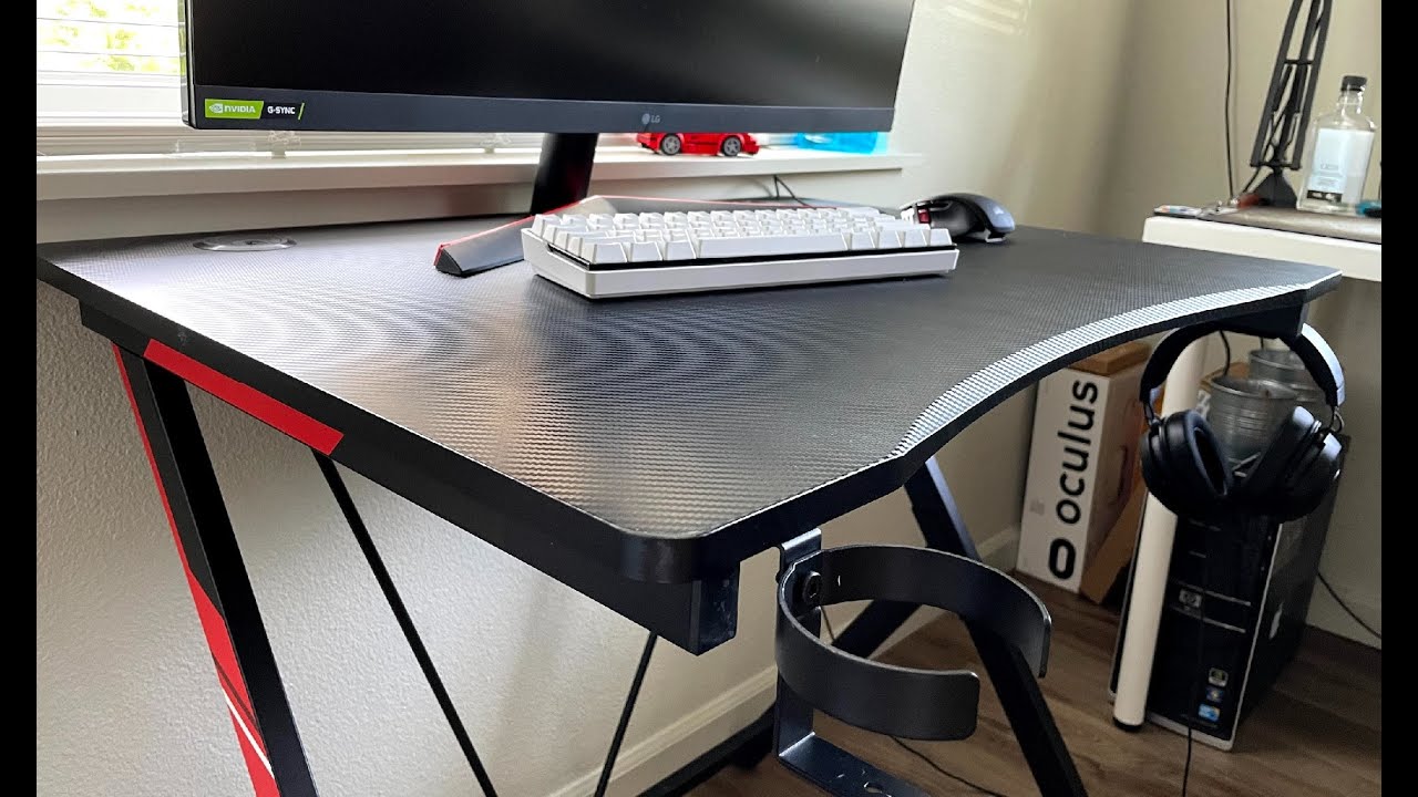 Gaming Desk – 31 Zoll Workstation mit Carbon Fiber